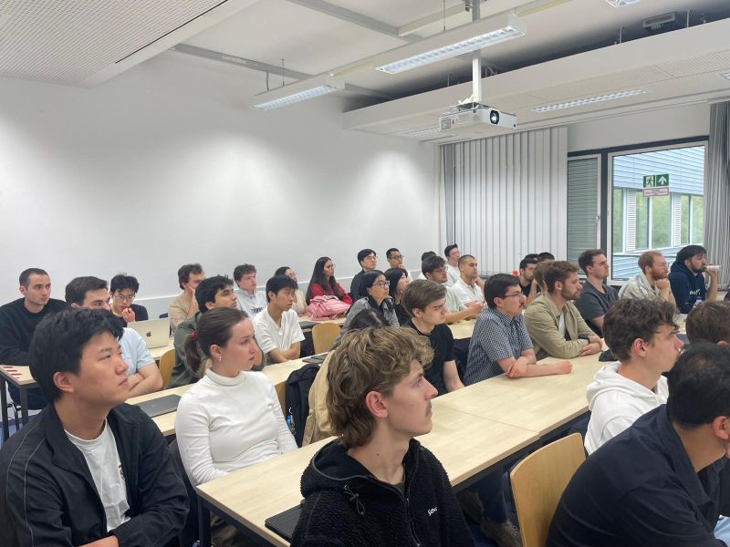 Students at the Professor Talk SS26 with Prof. Dai